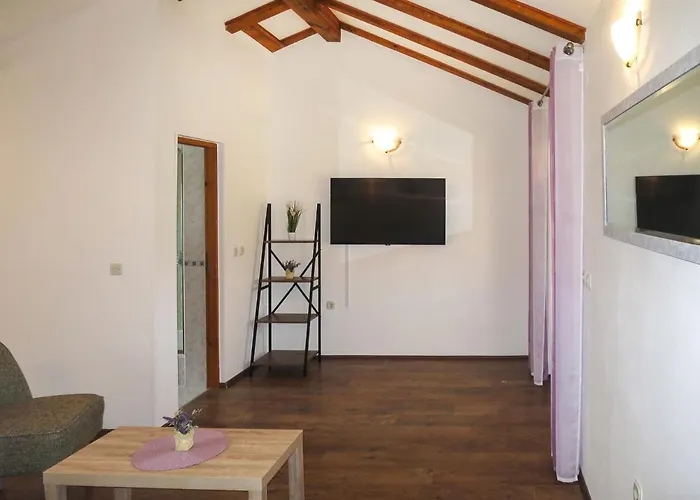 Prázdninový dům Tone By Interhome