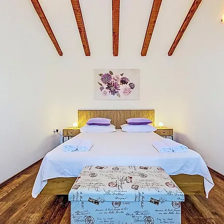 Dom wakacyjny Tone By Interhome Privlaka (Zadar)