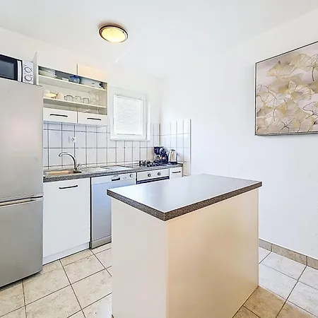 Tone By Interhome